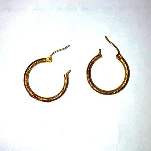 🌟 Gold hoop earrings